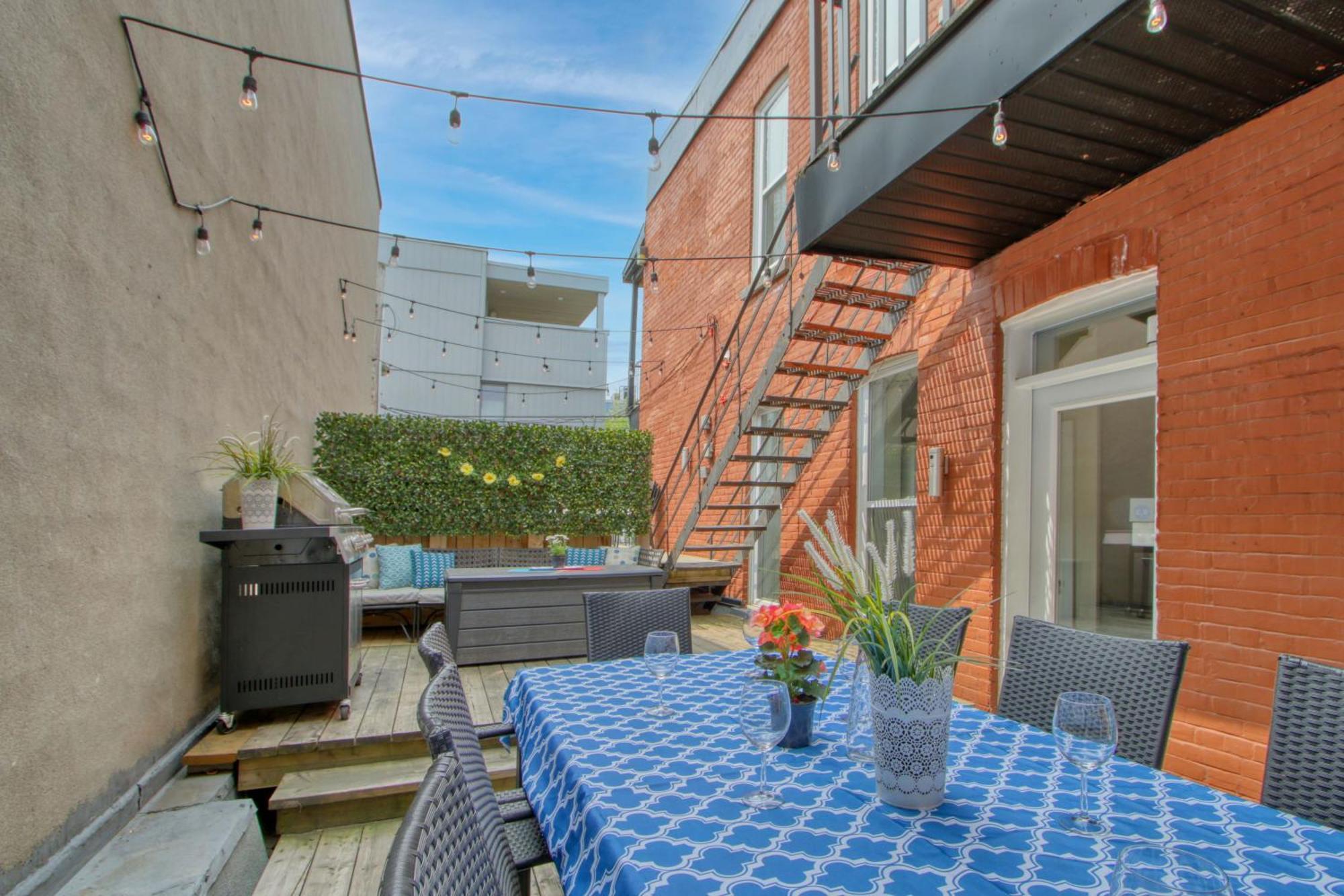 Mtlvacationrentals - The Fabfour Монреал Екстериор снимка
