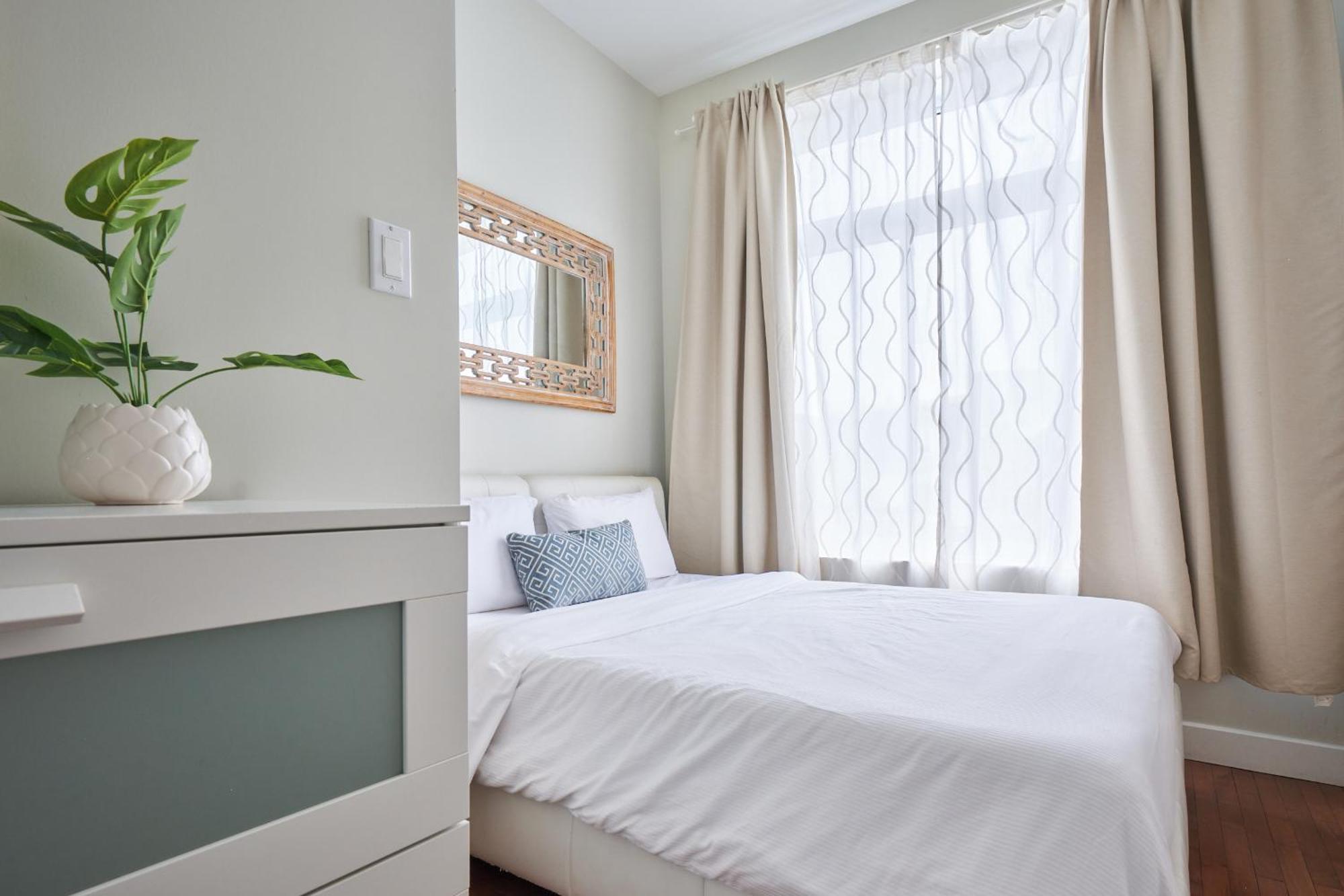 Mtlvacationrentals - The Fabfour Монреал Екстериор снимка