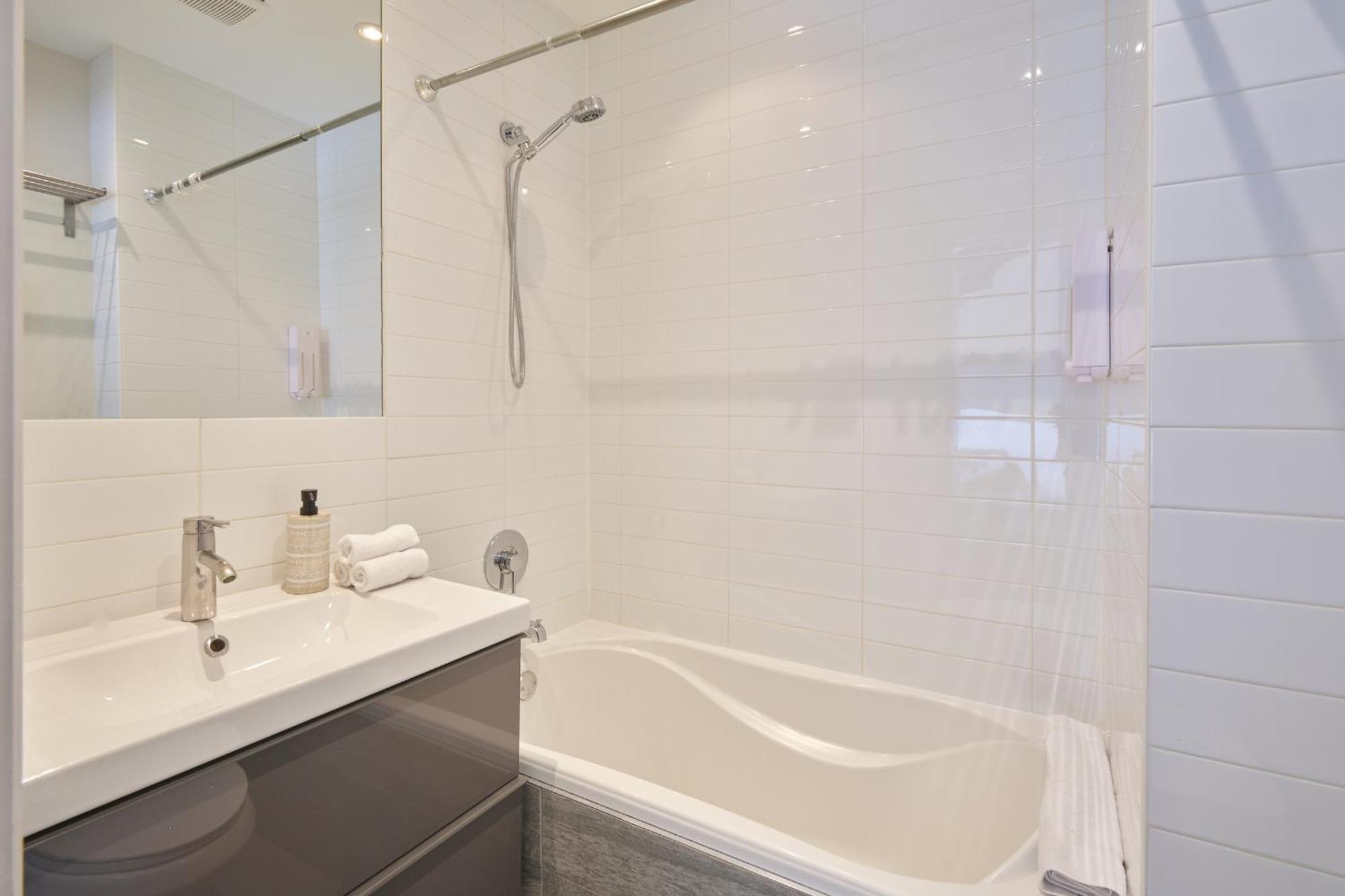 Mtlvacationrentals - The Fabfour Монреал Екстериор снимка